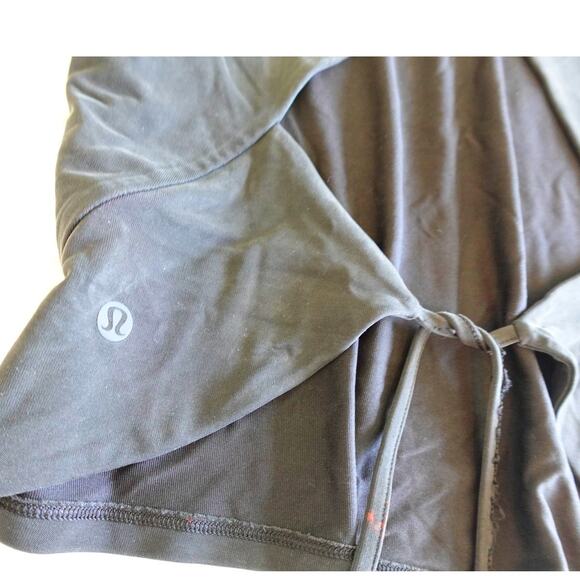 lululemon grey/black open back tie crop top - Picture 5 of 6